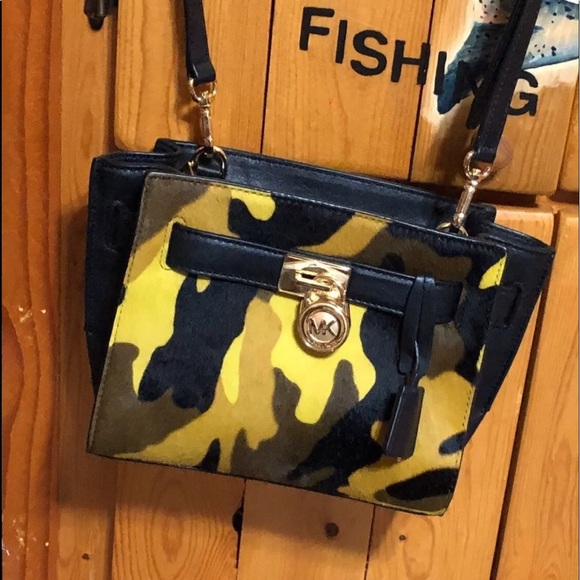 New Michael Kors Camo - Picture 3 of 11